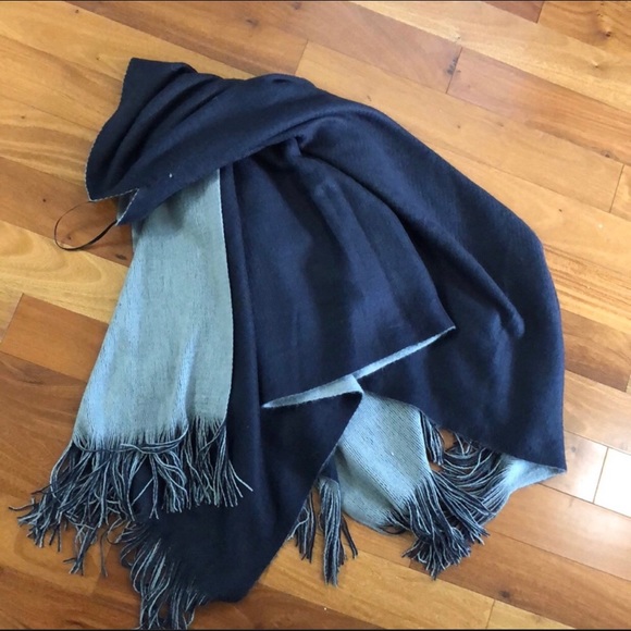 Lord & Taylor Sweaters - ⭐️REVERSIBLE shrug/poncho sweater w/fringe onesize